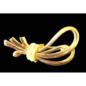 Vintage Very Small Bowed Ribbon Gold Pin Brooch w Tiny Pearl Accents